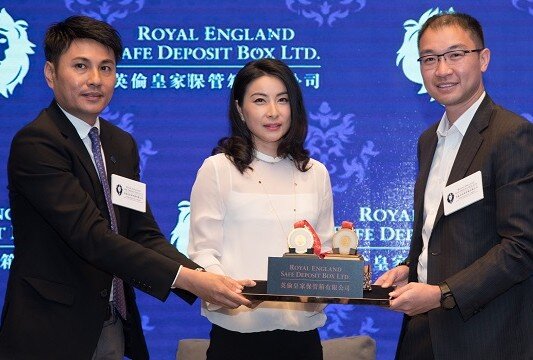 奧運跳水金牌得主郭晶晶成為英倫皇家保管箱客